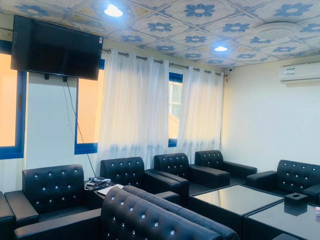 Parasol Hotel Dubaj Kültér fotó