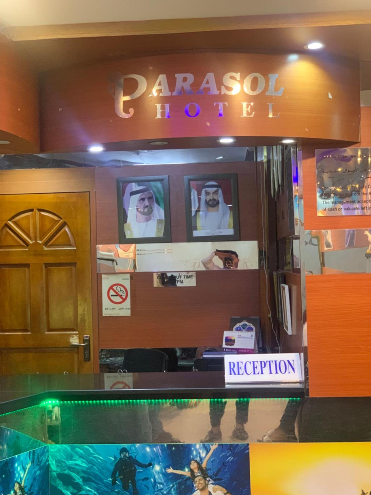 Parasol Hotel Dubaj Kültér fotó