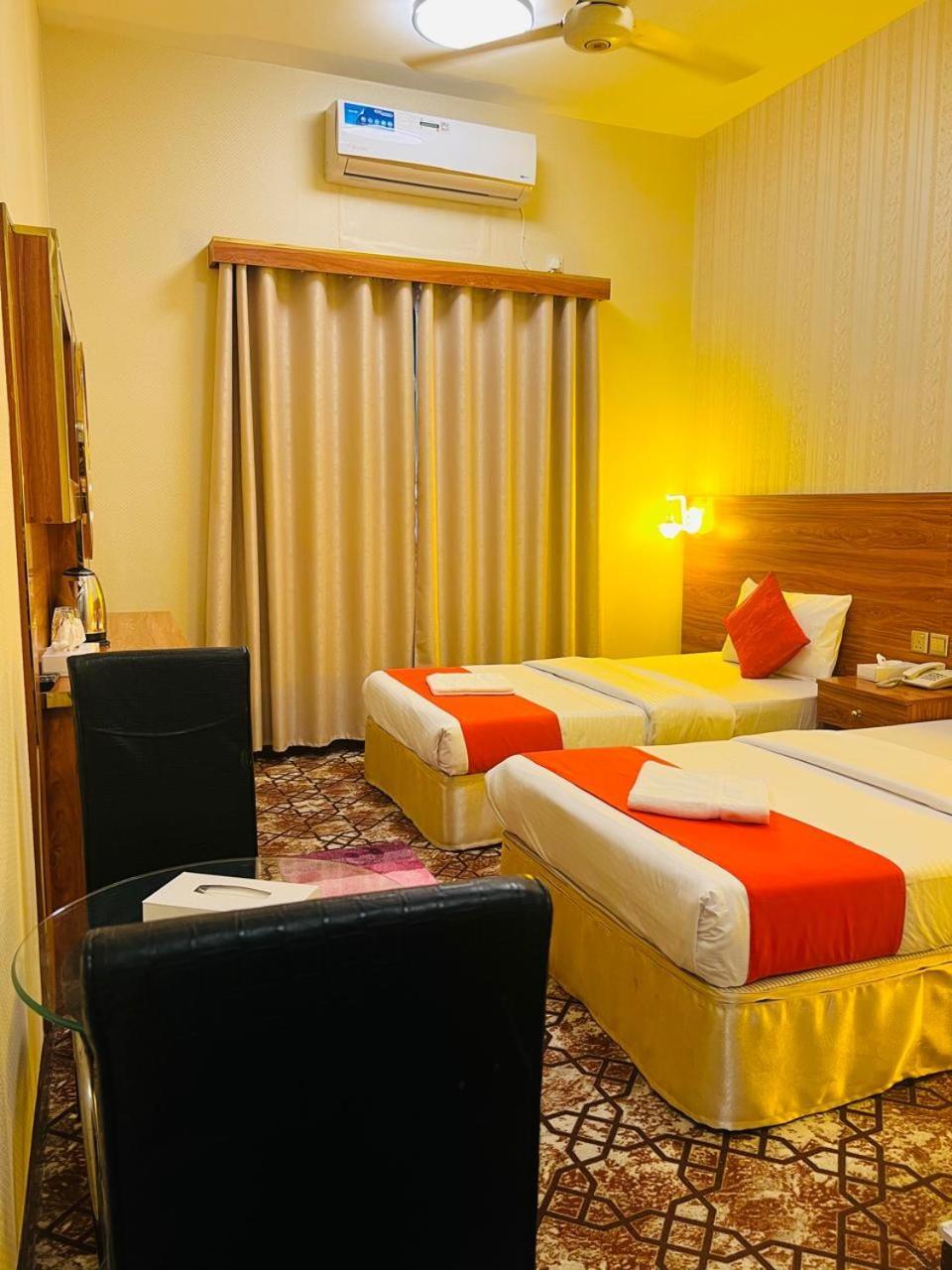 Parasol Hotel Dubaj Kültér fotó