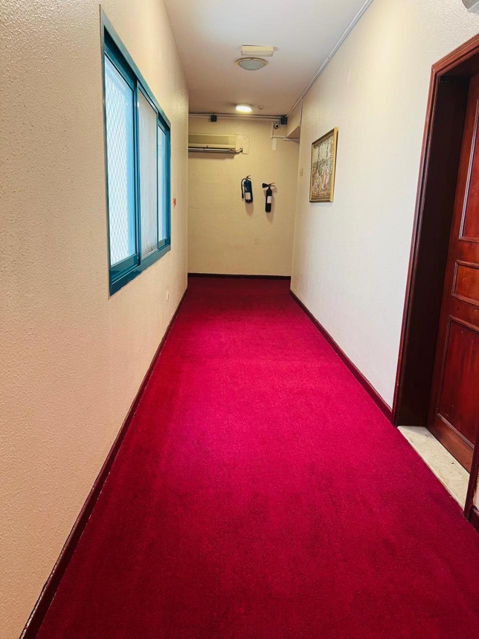 Parasol Hotel Dubaj Kültér fotó
