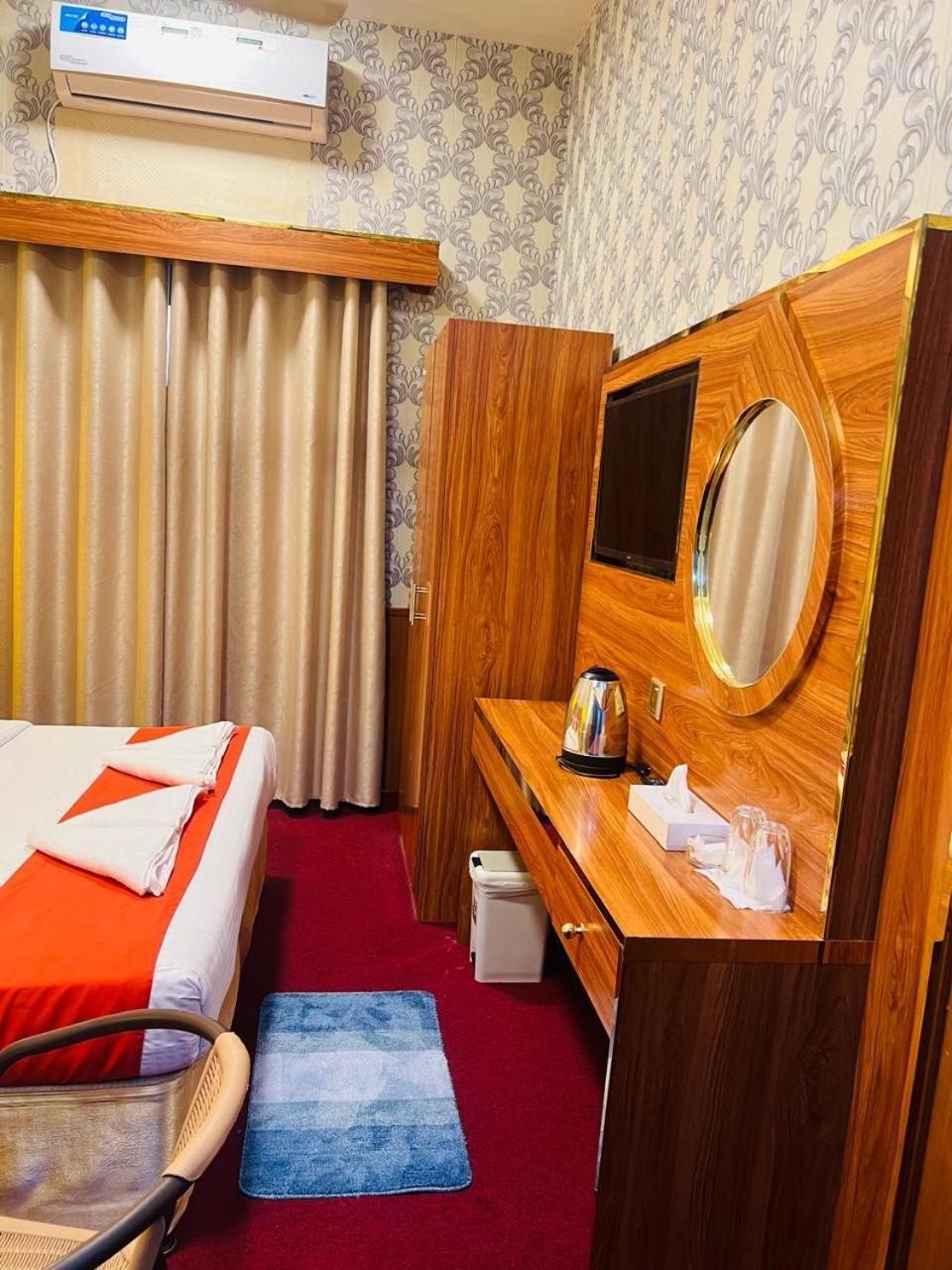 Parasol Hotel Dubaj Kültér fotó