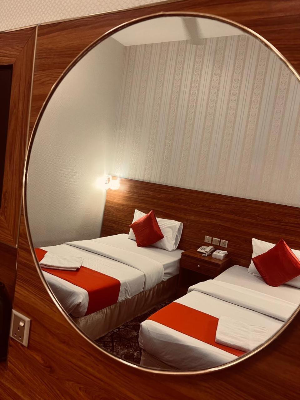 Parasol Hotel Dubaj Kültér fotó